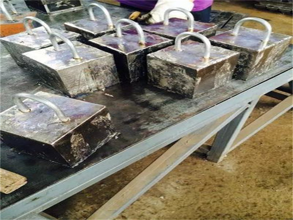 五指山浇铸异形铅件